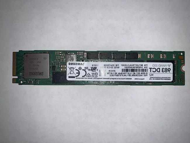 Samsung MZ-1LB1T9NE 983 DCT 1.92 TB Solid State Drive M.2 Internal PCI Express