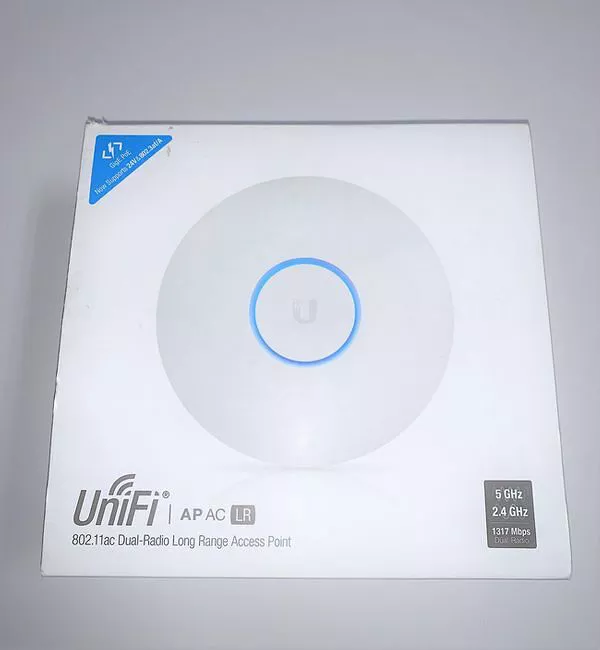 Ubiquiti UAP-AC-LR-US UniFi IEEE 802.11ac 867 Mbit/s Wireless Access Point